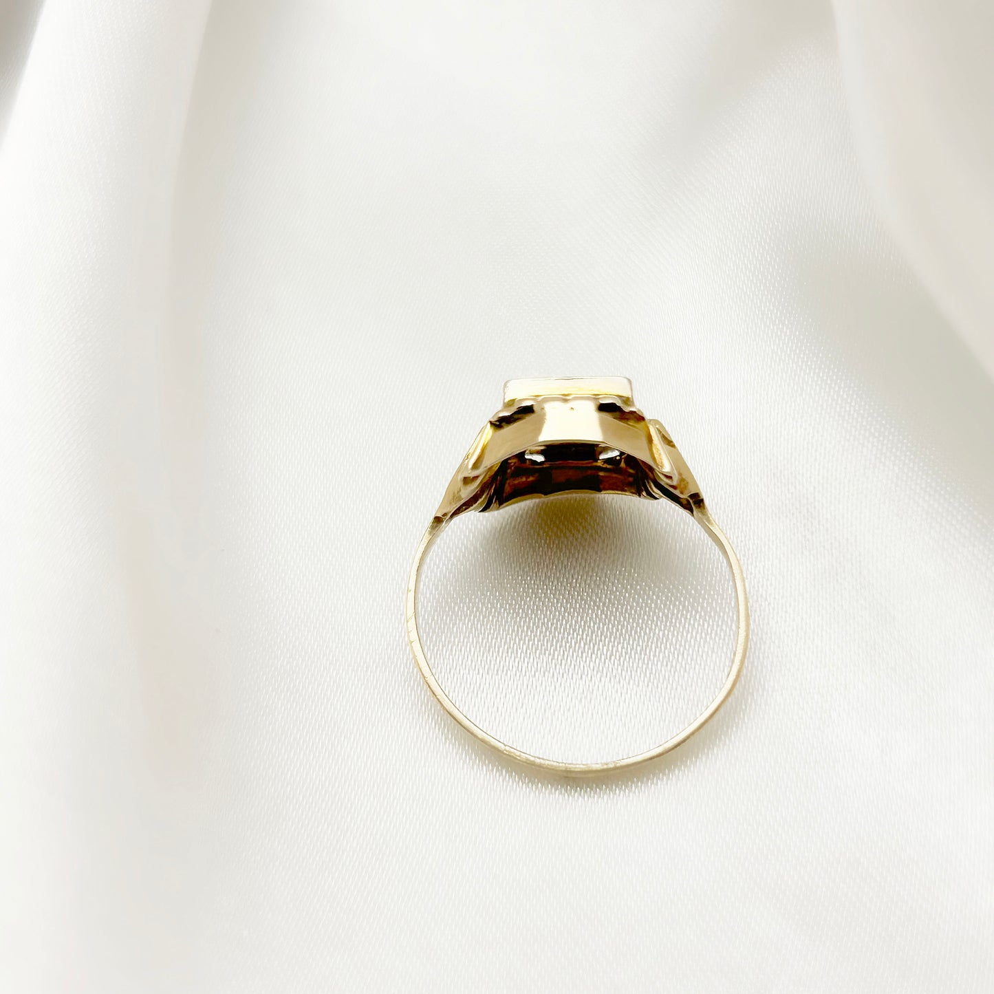 Vintage 10ct Gold Rosey Star Ring
