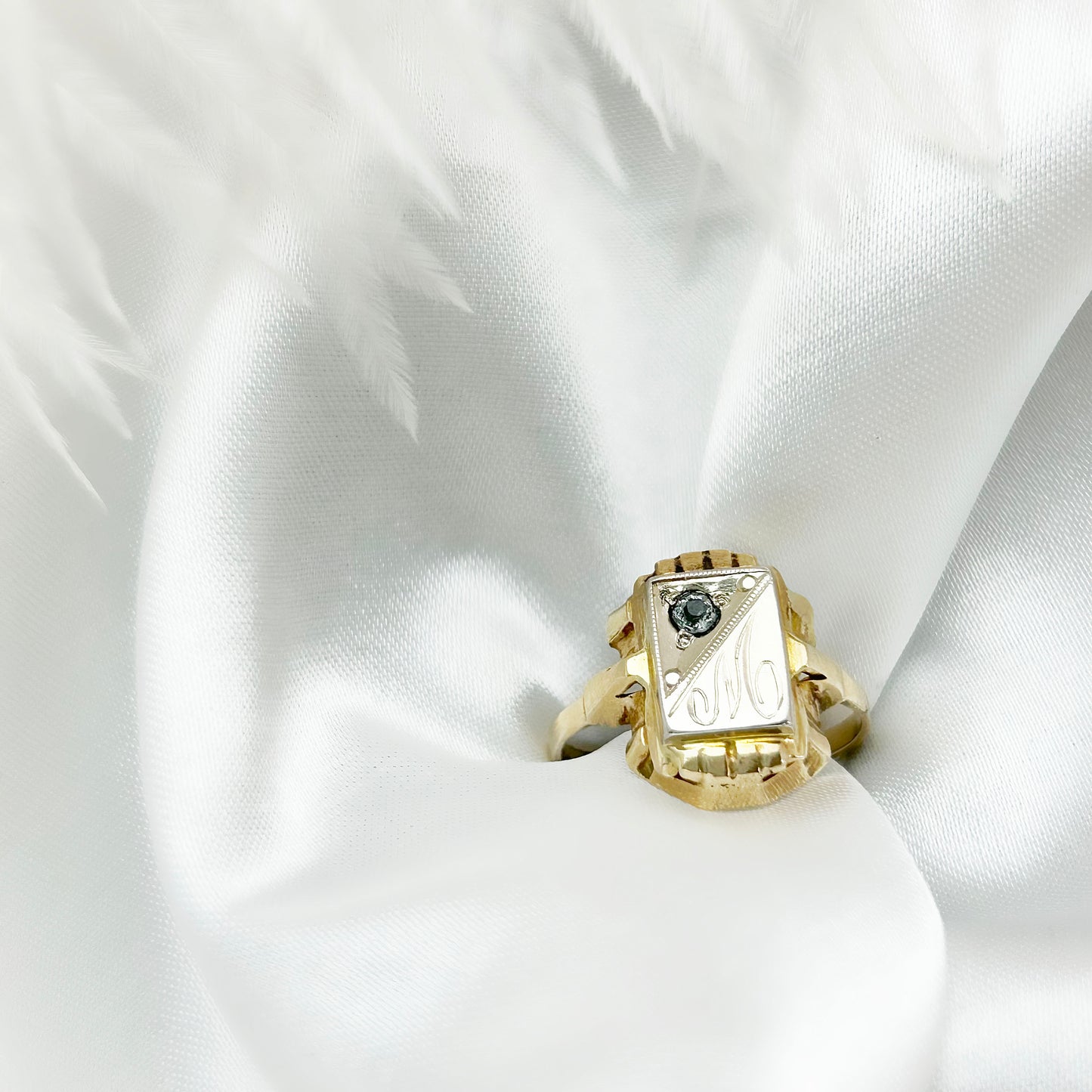Vintage 10ct Gold Signet Ring