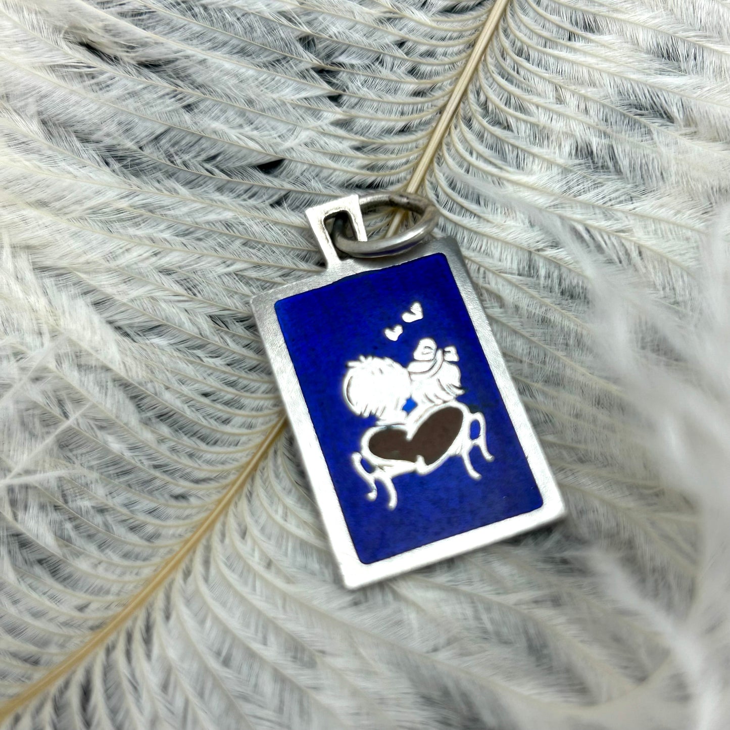 Vintage Sterling Silver Pendant | Lovers