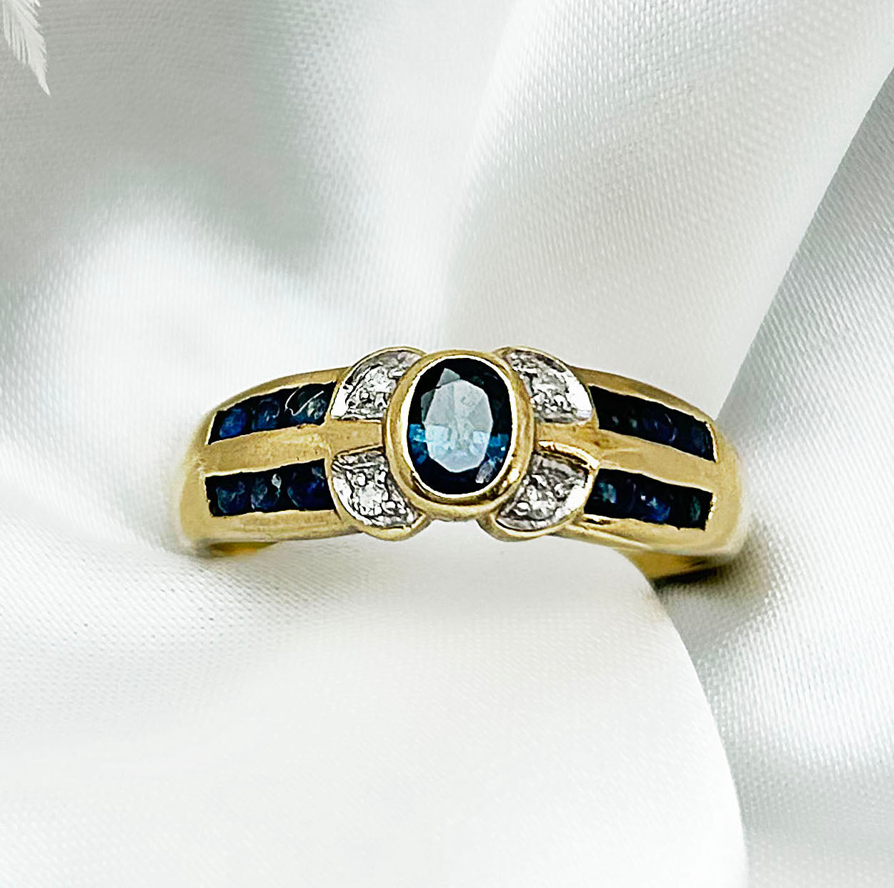 Vintage 9ct Gold & Sapphires + Diamonds