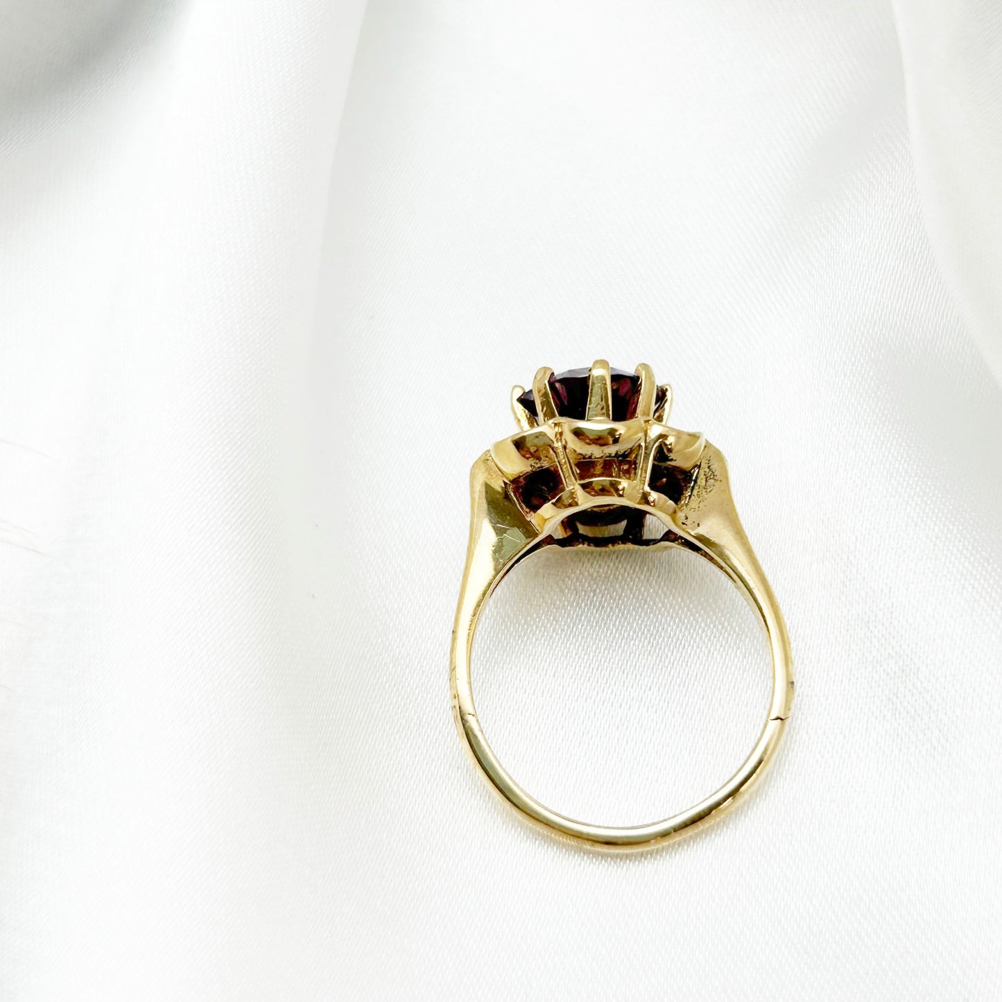 Vintage 10ct Gold Amethyst Ring